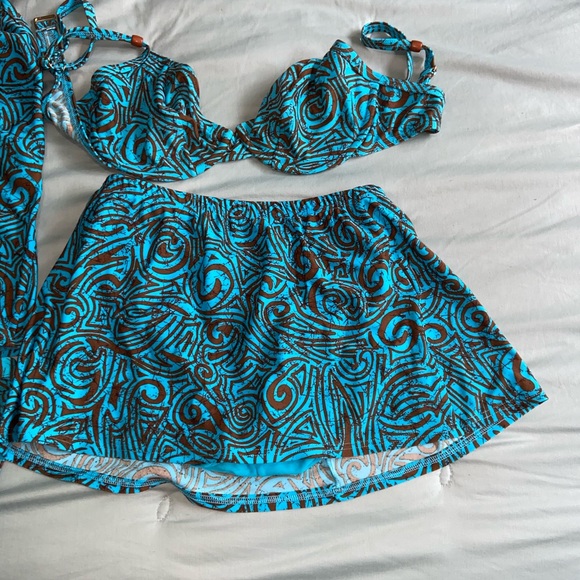 Christina bikini and tankini set - Picture 3 of 7